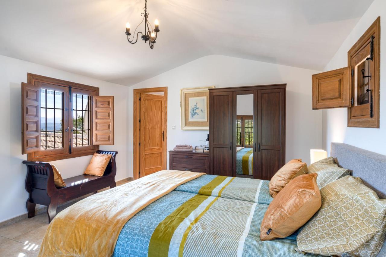 Hacienda La Buena Vida B&B En Appartementen Algarinejo Exterior foto